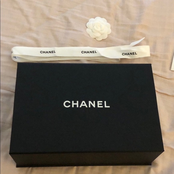 chanel box purse